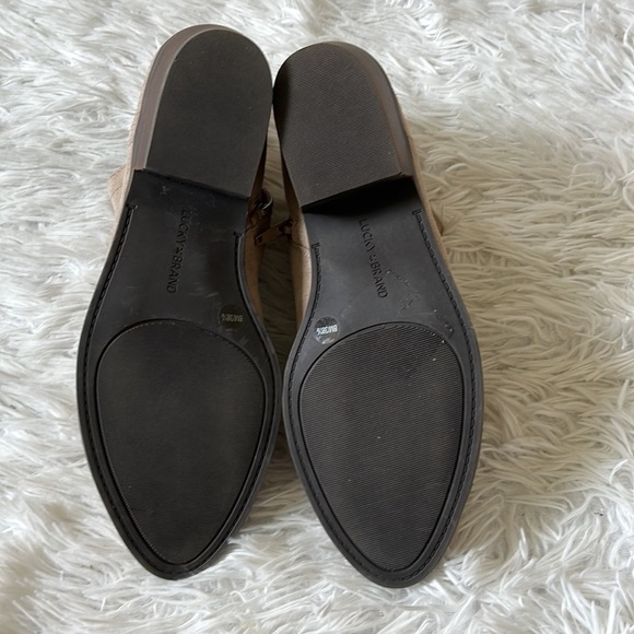 NWOB Lucky Brand Falila Women’s bootie in Taupe size 8M - Picture 9 of 11